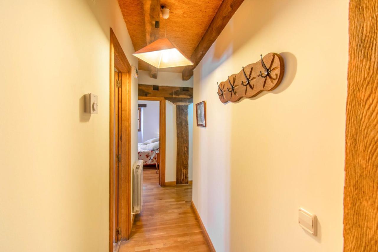 Casa Monaut, Acogedores Apartamentos A Los Pies De La Selva De Irati Saragueta Εξωτερικό φωτογραφία